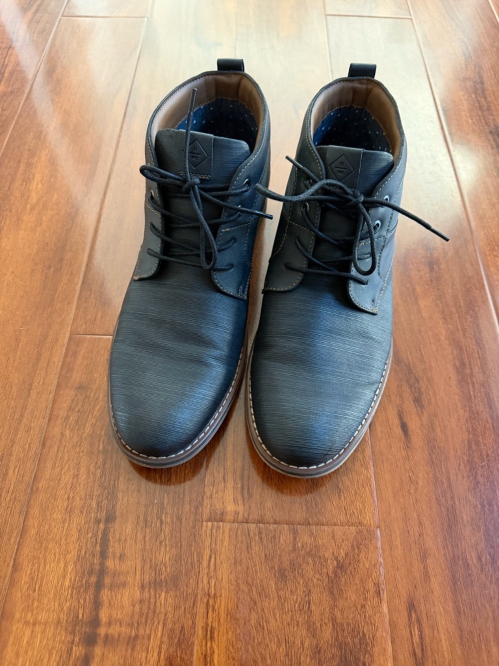 Men's Navy Chukka Boots - Lace-Up Casual Comfort